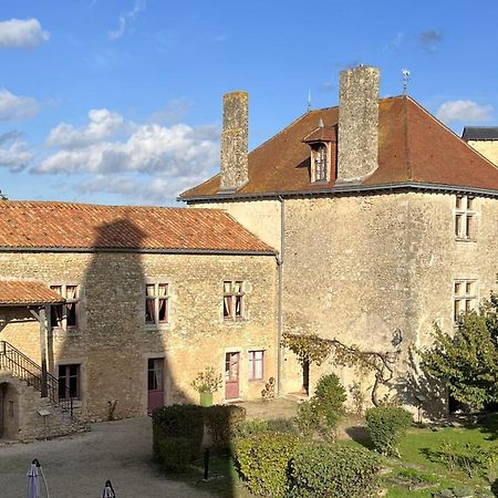 Le Vieux Chateau Airvault 외부 사진