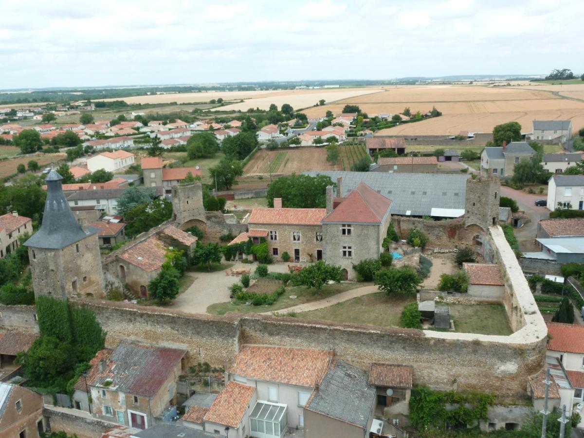 Le Vieux Chateau Airvault 외부 사진